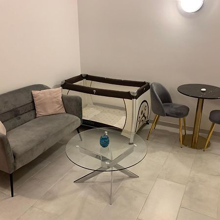 Apartamento Lovely Studio Saint Jean Cachan, 20 Minutes From Luxembourg Gardens On Rer B And 350 M From Bagneux Rer B Exterior foto